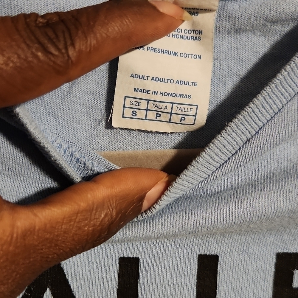 Women's graphic tee - Picture 3 of 3